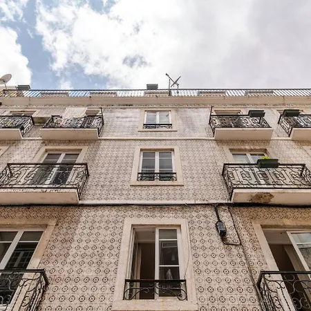 דירה Cosy Loft In The The Heart Of The City! ליסבון